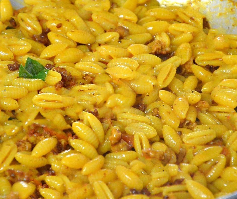 gnocchetti sardi salsiccia e zafferano